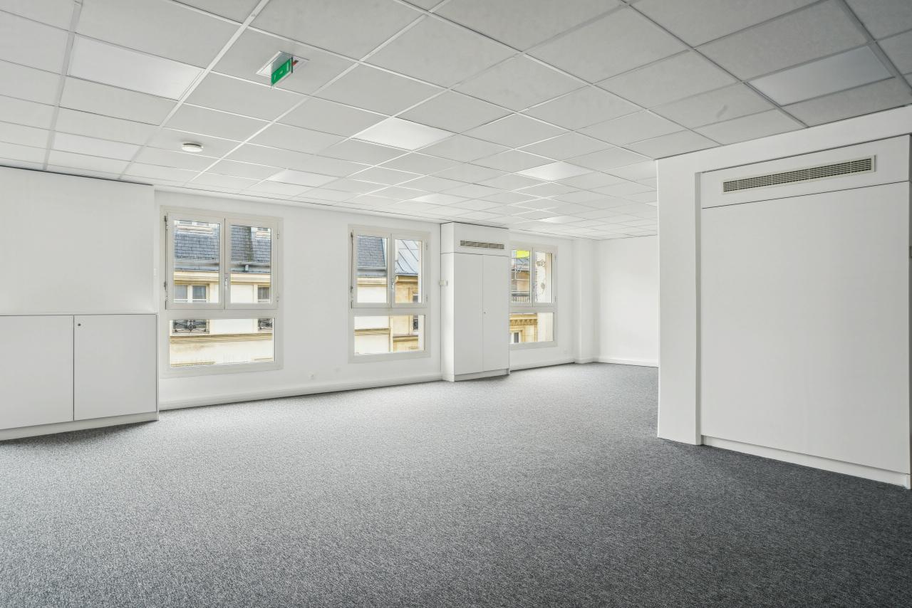 Bureau Paris 305m² Location bureau Paris OLBUR2206061 2
